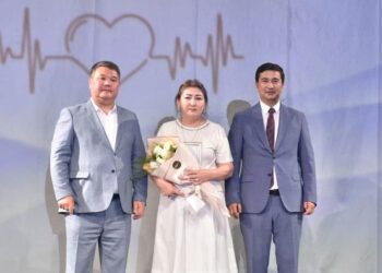 ҮЗДІК МЕДИЦИНА ҚЫЗМЕТКЕРЛЕРІ МАРАПАТТАЛДЫ