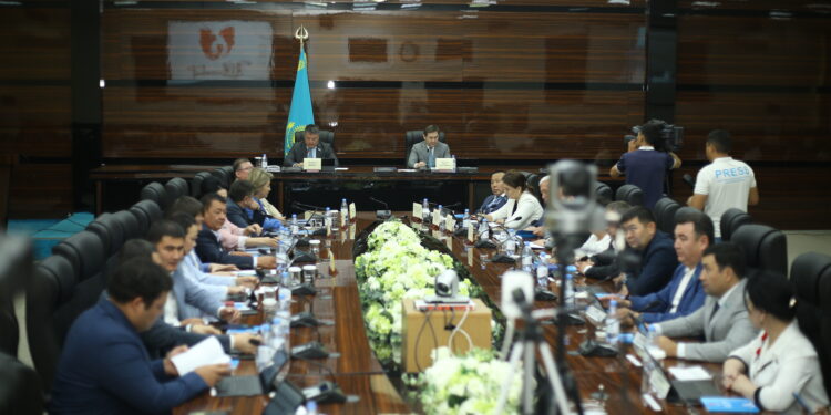 КЕЗЕКТІ ОН ЖЕТІНШІ СЕССИЯ