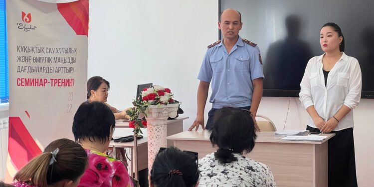 ҚҰҚЫТЫҚ САУАТТЫЛЫҚ ЖӘНЕ ӨМІРЛІК МАҢЫЗДЫ ДАҒДЫЛАРДЫ АРТТЫРУ» АКЦИЯСЫ ӨТТІ