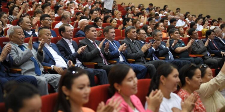 ШЫМКЕНТТІКТЕР КОНСТИТУЦИЯ КҮНІН АТАП ӨТТІ