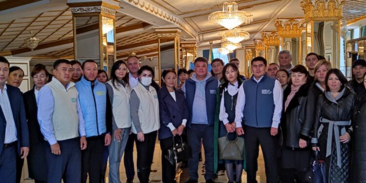 ПЕДАГОГТАРМЕН КЕЗДЕСУ ӨТТІ