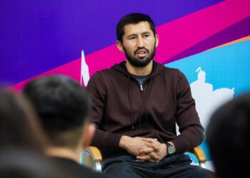 ММА ЧЕМПИОНЫ ЖАСТАРМЕН КЕЗДЕСТІ