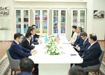 Бүгін Алматыдағы АҚШ Бас консулдығының мүшелері жаңадан сайланған Шымкент қаласы мәслихатының депутаттарымен кездесті.