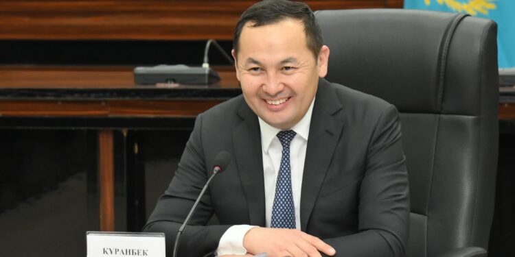 Гендерлік саясат: Комиссия құрамы қоғамдағы өзекті мәселелерді шешуге атсалысады