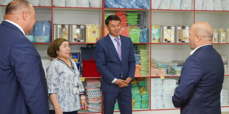 ТҮРКІСТАН: Келестік азамат Қытай сапарынан кейін цех ашқан