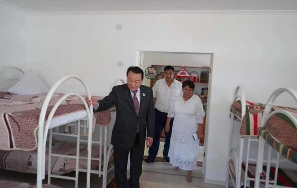 ТӨЛЕБИДЕ ОТБАСЫ ҮЛГІСІНДЕГІ БАЛАЛАР ҮЙІ ЖАНЫНАН ЛАГЕРЬ АШЫЛДЫ