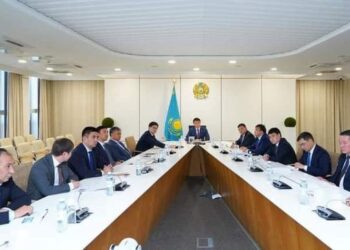 ТҮРКІСТАН ОБЛЫСЫНДА ИНВЕСТОРЛАРҒА ӨНДІРІС ОРЫНДАРЫН АШУҒА ҚОЛДАУ КӨРСЕТІЛІП ЖАТЫР