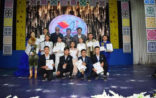 ТҮРКІСТАН: АРЫС ҚАЛАСЫНДА ОБЛЫСТЫҚ «БАЛДӘУРЕН-2024» ЖАС ӘНШІЛЕР БАЙҚАУЫ ӨТТІ