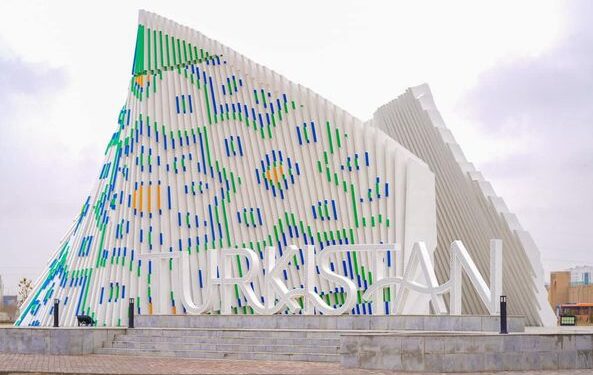 ТҮРКІСТАННЫҢ ҚАЙТАЛАНБАС КЕЛБЕТІ АЖАРЛАНА ТҮСПЕК