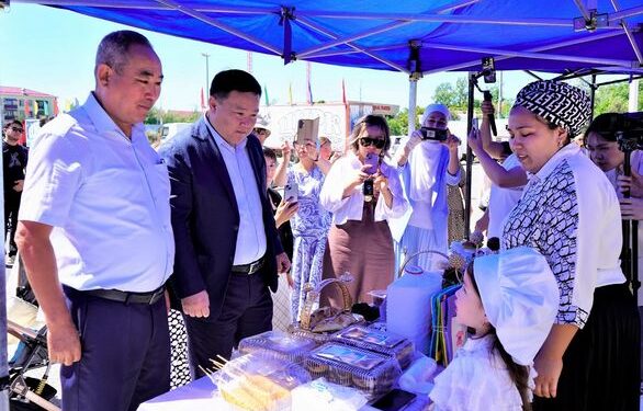 КЕНТАУ ҚАЛАСЫНЫҢ ӘКІМІ ЖАНДОС ТАСОВ БАЛАЛАРДЫ МЕРЕКЕМЕН ҚҰТТЫҚТАДЫ