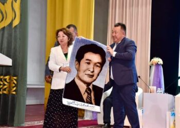 «ҚОЖАНОВТАНУ ӘЛЕМІ» КІТАБЫ МЕН «РУХ» АТТЫ КӨРКЕМ-ПУБЛИЦИСТИКАЛЫҚ ЖУРНАЛДЫҢ ТҰСАУЫ КЕСІЛДІ