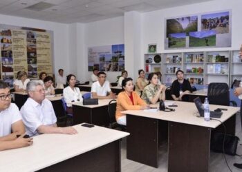 ТҮРКІСТАНДЫҚ ПЕДАГОГТАР БІЛІКТІЛІКТІ АРТТЫРУ КУРСТАРЫН БАСТАДЫ