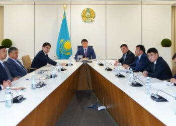 ТҮРКІСТАН: Жобалардың жүзеге асырылу барысы талқыланды