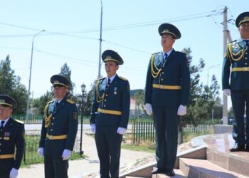 ТҮРКІСТАН: АРЫСТА МЕМЛЕКЕТТІК РӘМІЗДЕР ҰЛЫҚТАЛҒАН САЛТАНАТТЫ ШАРА ӨТТІ