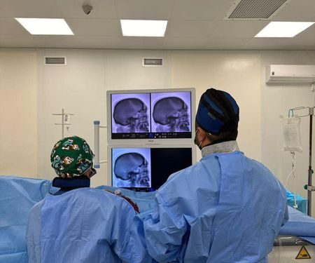 ТҮРКІСТАНДА АЛҒАШ РЕТ ИШЕМИЯЛЫҚ ИНСУЛЬТҚА ТРОМБОЭКСТРАКЦИЯ ОТАСЫ ЖҮРГІЗІЛДІ