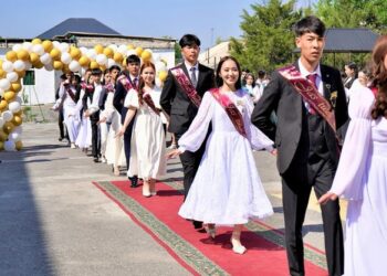 КЕНТАУДА «МЕКТЕБІМ, САҒАН МЫҢ АЛҒЫС» СОҢҒЫ ҚОҢЫРАУ СОҒЫЛДЫ