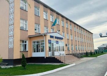 ТҮРКІСТАН: САУРАНДЫҚ БІЛІМ ОШАҒЫ ЕЛІМІЗДІҢ 100 ҮЗДІК МЕКТЕБІНІҢ ҚАТАРЫНДА