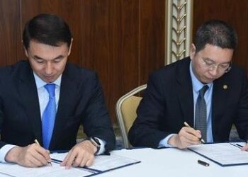 ТҮРКІСТАН ОБЛЫСЫНА 1 МЛРД 615 МЛН. АҚШ ДОЛЛАРЫ КӨЛЕМІНДЕ ИНВЕСТИЦИЯ ТАРТУ ЖӨНІНДЕГІ МЕМОРАНДУМДАРҒА ҚОЛ ҚОЙЫЛДЫ