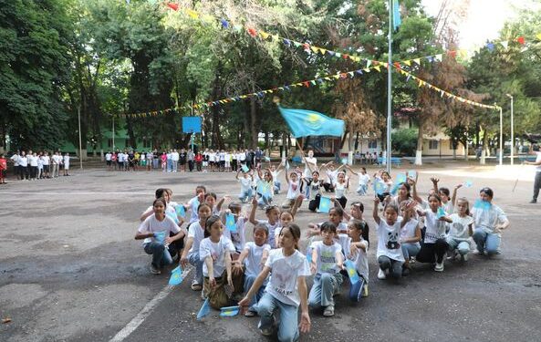 ТҮРКІСТАН: САРЫАҒАШТА «БАЛДӘУРЕН» ЖАЗҒЫ САУЫҚТЫРУ ЛАГЕРІ ӨЗ ЖҰМЫСЫН БАСТАДЫ