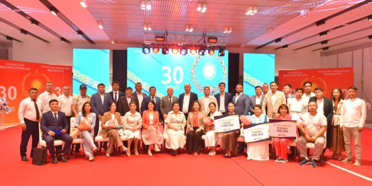 ТҮРКІСТАНДА «МӘСЛИХАТ 30 ЖЫЛ» БАЙҚАУЫНЫҢ ҮЗДІКТЕРІ МАРАПАТТАЛДЫ