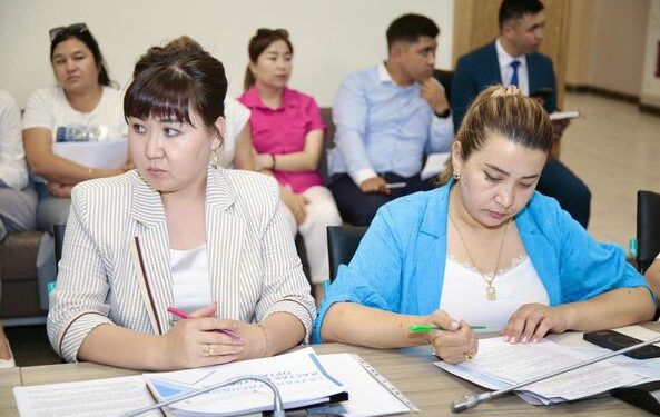 ТҮРКІСТАН ОБЛЫСЫНДА ЖҰМЫССЫЗ ЖАСТАРДЫҢ САНЫН АЗАЙТУ БАҒЫТЫНДА ЖҰМЫС КҮШЕЙТІЛЕ ТҮСТІ