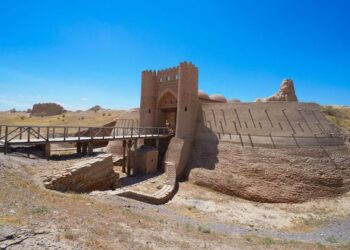 ТҮРКІСТАН: ТАРИХИ САУРАН ҚАЛАШЫҒЫН ТУРИЗМ ОРТАЛЫҒЫНА АЙНАЛДЫРУ ЖОЛДАРЫ ҚАРАЛДЫ