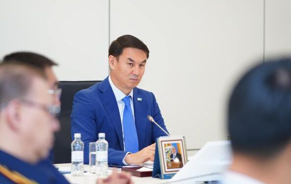 ТҮРКІСТАН: ҒАЛАМТОР САПАСЫН ЖАҚСАРТЫП, ІТ САЛАСЫН ДАМЫТУ ЖОЛДАРЫ ҚАРАЛДЫ