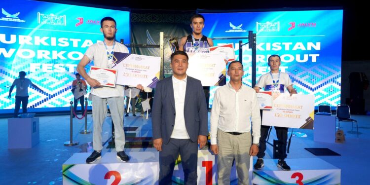 ТҮРКІСТАНДА АЛҒАШ РЕТ БЕЛТЕМІРГЕ ТАРТЫЛУДАН «TURKISTAN WORKOUT FEST»  САЙЫСЫ ӨТТІ