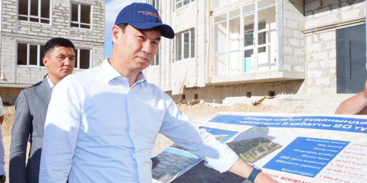 ДАРХАН САТЫБАЛДЫ 5 ҚАБАТТЫ 20 ТҰРҒЫН ҮЙДІҢ ҚҰРЫЛЫСЫН ТЕКСЕРДІ