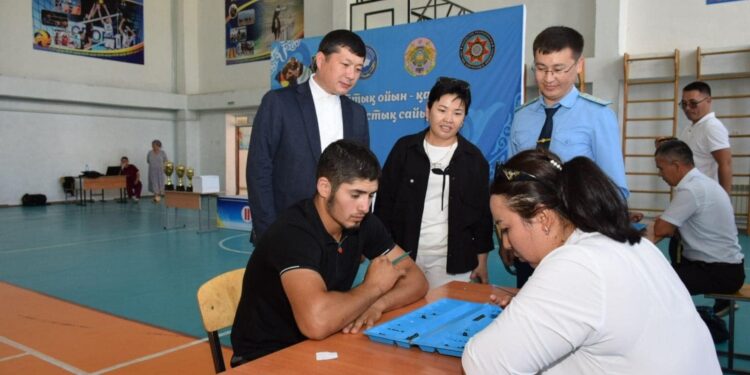 ТҮРКІСТАН: ТӨЛЕБИДЕ ЭТНОС ЖАСТАРЫ «ҰЛТТЫҚ ОЙЫН – ҚАЗЫНА» АТТЫ СПОРТТЫҚ ДОДАДА САЙЫСҚА ТҮСТІ