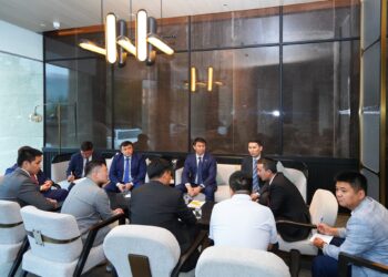 ДАРХАН САТЫБАЛДЫ БЕЙЖІҢДЕ ІСКЕР ТОП ӨКІЛДЕРІМЕН КЕЛІССӨЗДЕР ЖҮРГІЗДІ