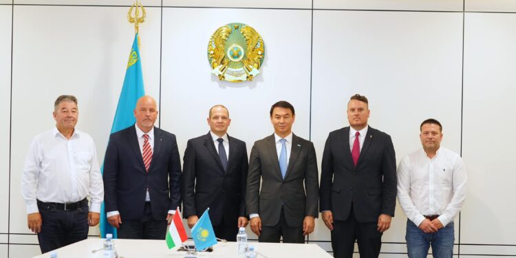 ВЕНГРИЯ ИНВЕСТОРЫМЕН ТҮРКІСТАН ОБЛЫСЫНДА  ЗАУЫТ САЛУ ЖӨНІНДЕ КЕЛІССӨЗ ЖҮРГІЗІЛДІ