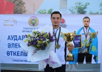 ҚАЗАН ҚАЛАСЫНДА ӨТКЕН ДОДАДА ТҮРКІСТАНДЫҚ ДАРЫН ӨТКЕЛБАЙ ӘЛЕМ ЧЕМПИОНЫ АТАНДЫ