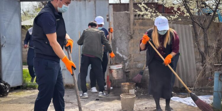 «AMANAT» ПАРТИЯСЫ: БЕЛСЕНДІ ЖАСТАР АЛҒЫСҚА КЕНЕЛДІ