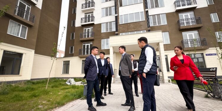 ЖАСТАРДЫҢ БАСПАНА ЖӘНЕ ЖАТАҚХАНА МӘСЕЛЕЛЕРІ ТАЛҚЫЛАНДЫ