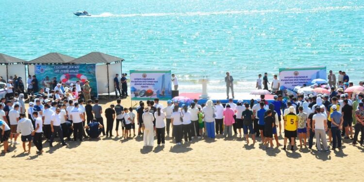 ТҮРКІСТАН: Шардарада шомылу маусымы ашылды