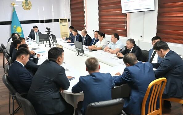 ЖЕТІСАЙ: АУДАН БАСШЫСЫ АППАРАТ МӘЖІЛІСІН ӨТКІЗІП, БІРҚАТАР НАҚТЫ ТАПСЫРМАЛАР БЕРДІ