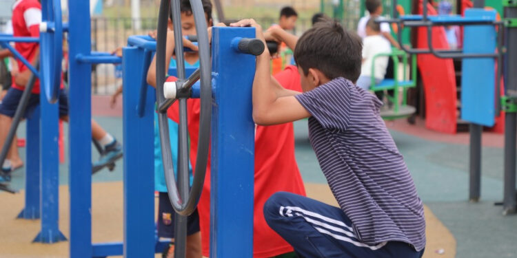 ТҮРКІСТАН: Сарыағаштағы «үлгілі ауылда» спорт және балалар алаңшасы пайдалануға берілді