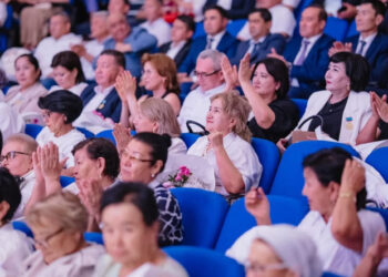 ТҮРКІСТАН: Медицина қызметкерлеріне құрмет көрсетілді