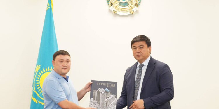 ТӘЖІРИБЕ АЛМАСУ МАҚСАТЫНДА ТҮРКІСТАН ОБЛЫСЫНА МАҢҒЫСТАУ ОБЛЫСЫНЫҢ ЖҰМЫС ТОБЫ КЕЛДІ