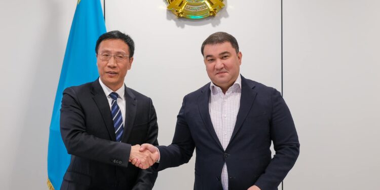 ТҮРКІСТАН ОБЛЫСЫ МЕН ХЭЙЛУНЦЗЯН ПРОВИНЦИЯСЫ АРАСЫНДА ІСКЕРЛІК-ЭКОНОМИКАЛЫҚ БАЙЛАНЫСТАРДЫ НЫҒАЙТУ ЖӨНІНДЕГІ МЕМОРАНДУМҒА ҚОЛ ҚОЙЫЛДЫ