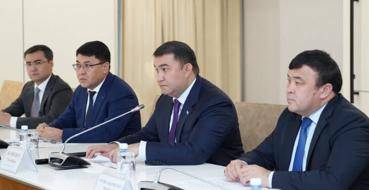 Түркістанда мақта және тоқыма базасын салу бойынша келіссөз жүргізілді