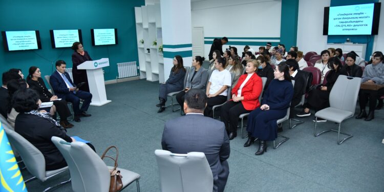 AMANAT: «TALQYLAU» АЛАҢЫНДА ГЕНДЕРЛІК ТЕҢДІК ТАЛҚЫЛАНДЫ