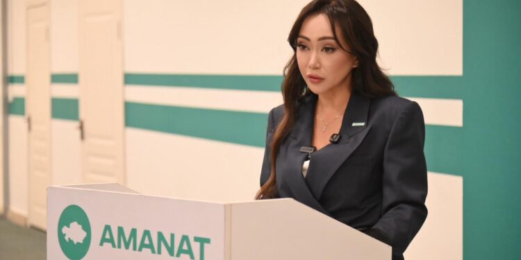 ӘЙЕЛДЕР БЕЛСЕНДІЛІГІН АРТТЫРУ БАҒЫТЫНДА АТҚАРЫЛҒАН ЖҰМЫСТАР ТАЛҚЫЛАНДЫ