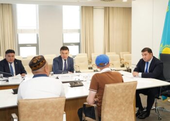 Тұрғындардың әлеуметтік мәселелеріне жеке қабылдау арқылы қолдау көрсету