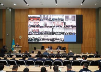 ТҮРКІСТАНДА ПРЕЗИДЕНТ КЕҢЕСШІСІНІҢ ҚАТЫСУЫМЕН ЖОЛДАУДЫҢ БАСЫМ БАҒЫТТАРЫ САРАЛАНДЫ