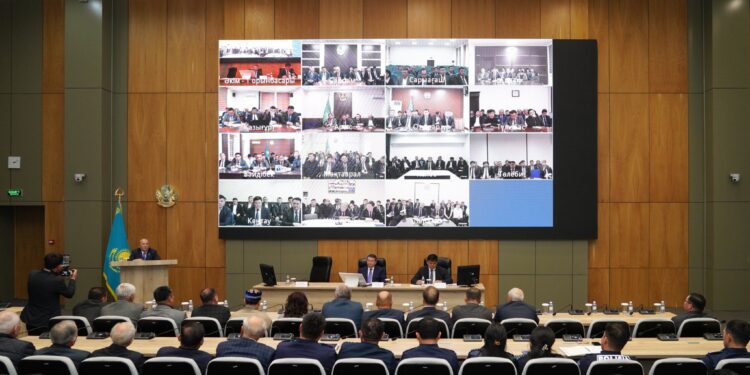 ТҮРКІСТАНДА ПРЕЗИДЕНТ КЕҢЕСШІСІНІҢ ҚАТЫСУЫМЕН ЖОЛДАУДЫҢ БАСЫМ БАҒЫТТАРЫ САРАЛАНДЫ