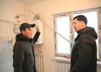 Жетісай: Аудан әкімі әлеуметтік және өндірістік нысандарды аралап, сапа мен инфрақұрылымды бақылады