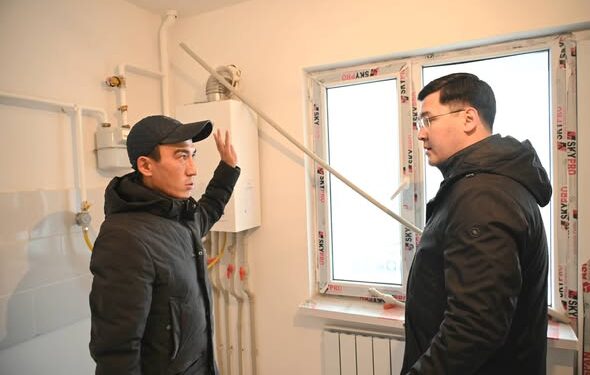 Жетісай: Аудан әкімі әлеуметтік және өндірістік нысандарды аралап, сапа мен инфрақұрылымды бақылады