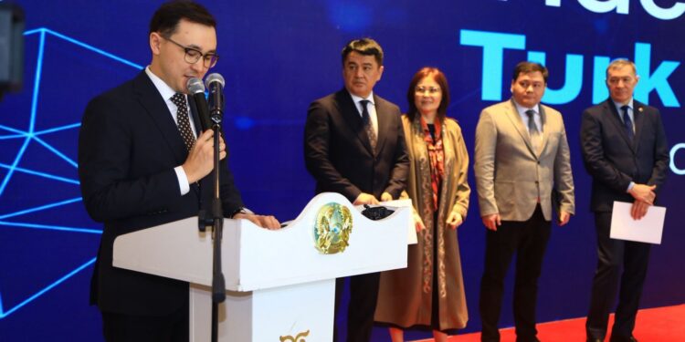 ТҮРКІСТАНДА «ҚАРЖЫЛЫҚ ҚАУІПСІЗДІК – ЦИФРЛАНДЫРУ ЖӘНЕ ЖАСАНДЫ ИНТЕЛЛЕКТ ДӘУІРІНДЕ» АТТЫ ӨҢІРАРАЛЫҚ ФОРУМ АЯСЫНДА AI ХАКАТОННЫҢ АШЫЛУЫ ӨТТІ